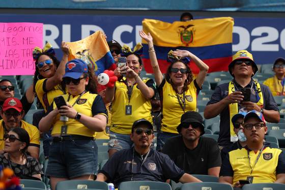 La hinchada ecuatoriana se encomienda al olfato de Valencia en el debut mundialista