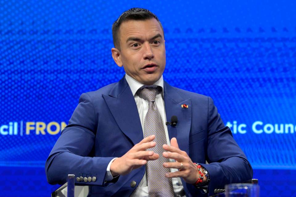 Noboa destina 180 millones de dólares para programas de jóvenes en Ecuador