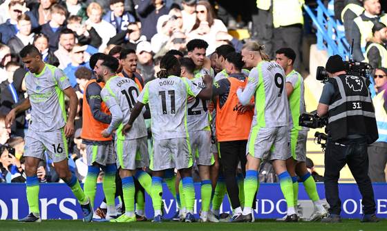 0-3. El Manchester City aprieta la Premier League