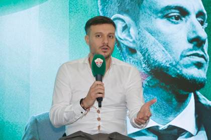 El Elche inicia la pretemporada con Anselmi al mando y pendiente de cerrar su plantilla