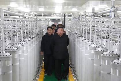 Kim aboga por una expansión "exponencial" del arsenal atómico de Corea del Norte