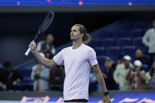 Zverev arrolla a Shang y desafiará la imbatibilidad de Djokovic en los cuartos de Pekín