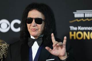 Gene Simmons lleva su filosofía del rock al cine como productor de 'Deep Water'