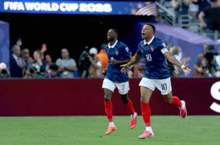 3-0. Mbappé ajusticia a Suecia y se cita en octavos con Paraguay