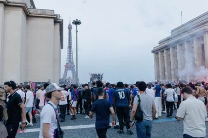 Unos 6.000 policías, desplegados hoy en los festejos del PSG junto a la Torre Eiffel