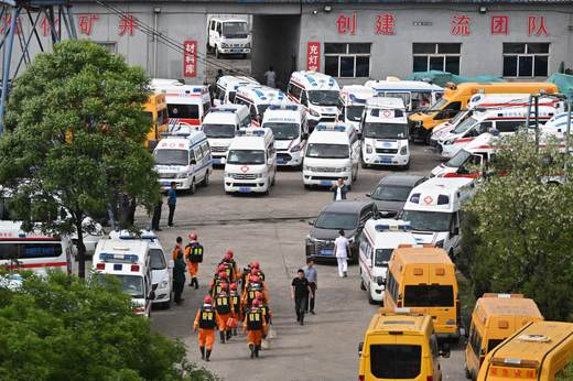 Medio oficial chino apunta a graves infracciones en la mina del accidente con 82 muertos