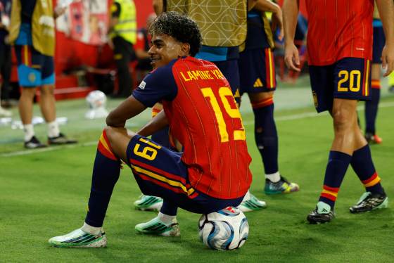 4-1. Las dos estrellas también brillan en Sevilla