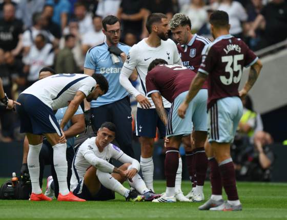 Pedro Porro, baja en la convocatoria de la selección tras lesionarse con el Tottenham