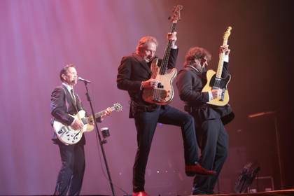 Chris Isaak ajusta cuentas con el amor en la primera jornada del BBK Legends
