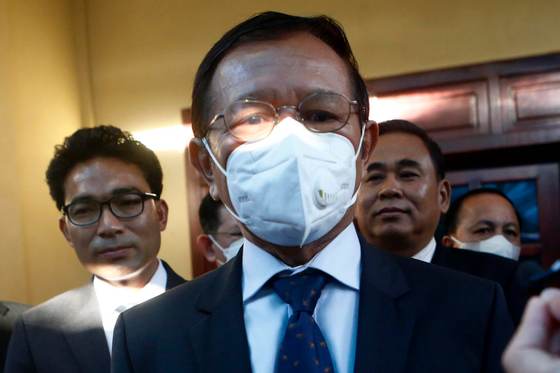 Rechazan la apelación del líder de la oposición de Camboya, condenado a 27 años de cárcel