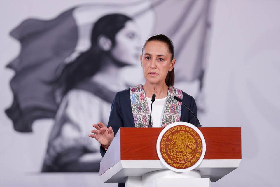 México envía dos buques con más de 2.000 metros cúbicos de ayuda humanitaria a Venezuela