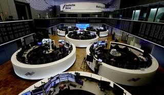 Las bolsas europeas caen alrededor del 2 % a media sesión por ataques Israel-EE.UU. a Irán