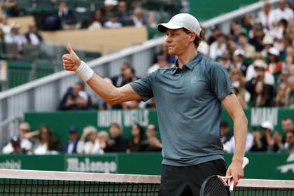 Sinner arrebata a Alcaraz el título de Montecarlo y el número uno del mundo