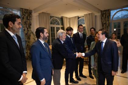 Albares se reúne con empresarios españoles con inversiones en la República Dominicana