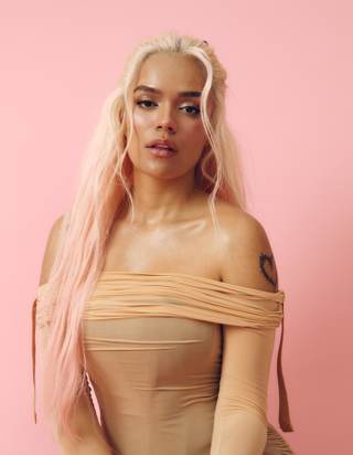 Los American Music Awards premiarán a Karol G por su Excelencia como Artista Internacional