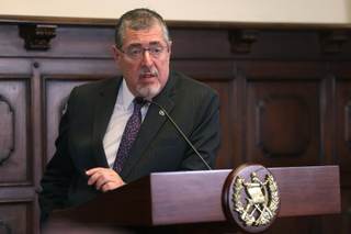 El presidente de Guatemala espera que nuevo fiscal general "rescate" al Ministerio Público