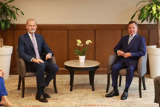 Felipe VI prevé "un futuro enormente próspero" para la "magnífica" relación España-México