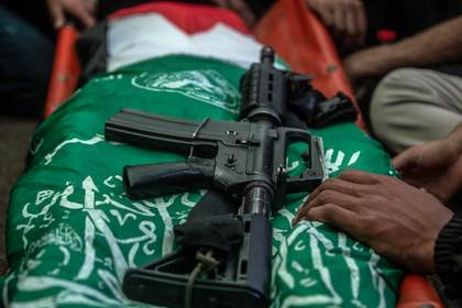 Israel mata a diez gazatíes, entre ellos cuatro niños, en un bombardeo contra una vivienda