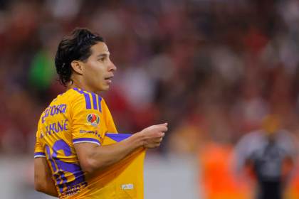 Diego Lainez afirma que para él es prioritario volver a la selección mexicana