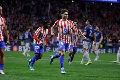 Atleti niega haber recibido oferta del Barça por Julián Alvarez y si llega no la valorará