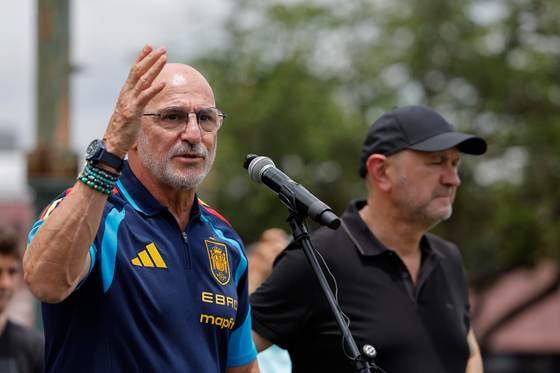 Louzán: “Hagamos que esta familia llegue muy lejos”