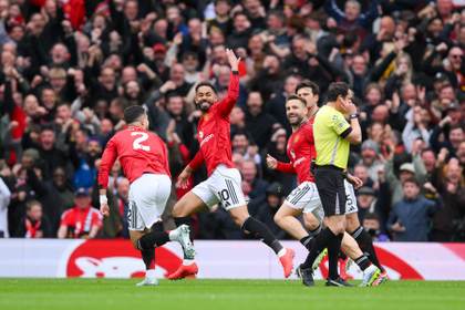 3-2. El Manchester United vuelve a la Liga de Campeones tras vencer al Liverpool