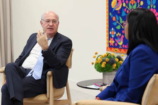 Delcy Rodríguez se reúne con autoridades del BM, FMI y BID al margen de Asamblea de la ONU