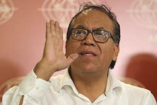 Un juez ordena que se enjuicie oralmente al candidato presidencial Roberto Sánchez en Perú