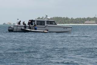 Muere un militar en Maldivas en las tareas de rescate de los cuerpos de cuatro turistas italianos