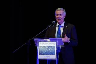 Kast visita Paraguay para participar en la cumbre del Mercosur y luego viaja a Uruguay