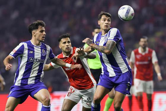 1-2. El Oporto de Gabri Veiga remonta y vence al Braga en la Liga de Portugal