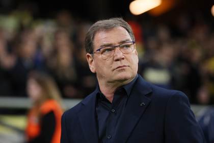 Jan Urban seguirá al frente de la selección de Polonia, pese a la eliminación del Mundial