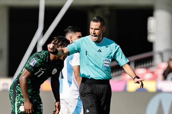 El italiano Maurizio Mariani arbitrará la final Crystal Palace-Rayo Vallecano