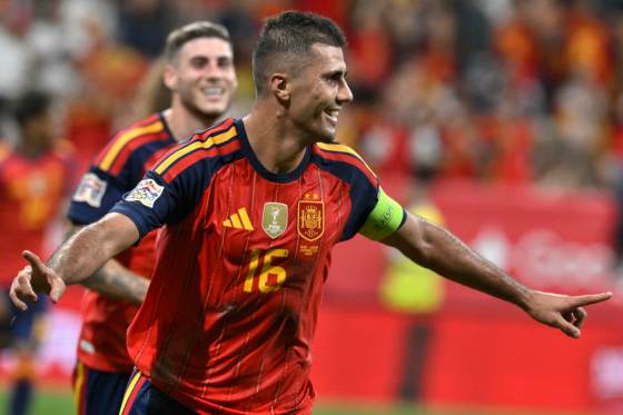 3-1. España gana con sufrimiento a la República Checa en su versión más gris