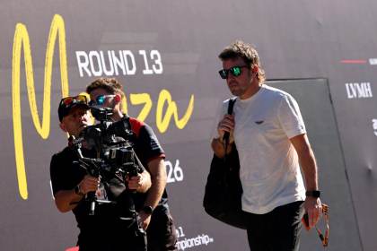 Alonso -triple ganador en España- y Sainz, grandes atracciones en el estreno del 'Madring'