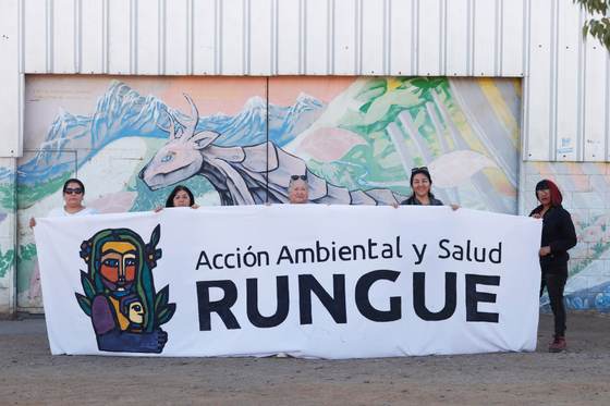 "Somos el patio trasero de Santiago": la vida junto al vertedero con más metano del mundo