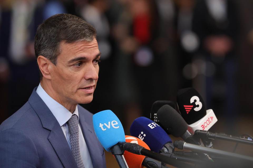 Sánchez no cierra la puerta a adelantar elecciones si no se aprueban los presupuestos