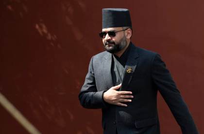 El primer ministro de Nepal parte hacia la ONU para pedir justicia climática tras la riada