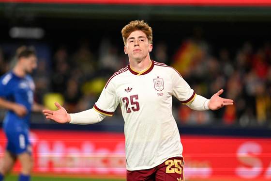 Víctor Muñoz: “Con estos compañeros al lado, todo es muy sencillo; es un grupo increíble”