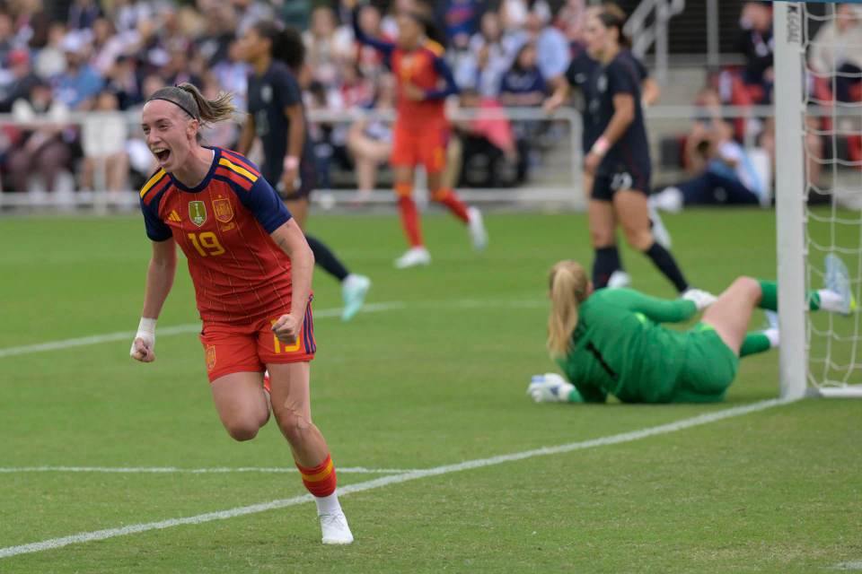 0-2. Un muy buen arranque y una excelente Nanclares dan la victoria a España
