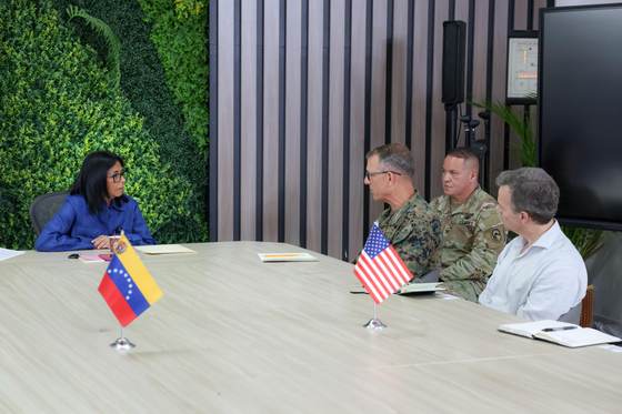 El jefe del Comando Sur de EEUU visita Venezuela para coordinar la reconstrucción