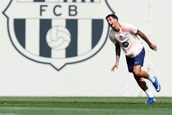 Flick sólo recupera a Cancelo para el duelo en Getafe