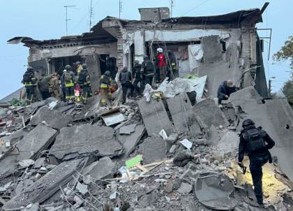 Al menos 17 muertos, entre ellos tres niños, en ataque aéreo ruso a Zaporiya