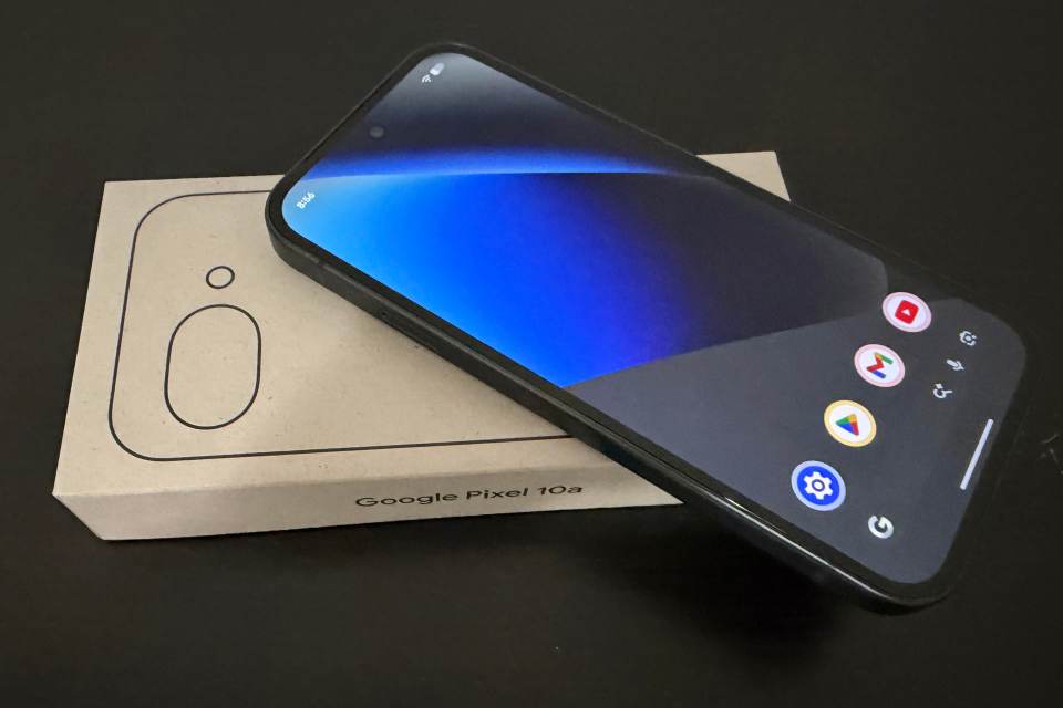 Guerra de precios en la gama media de teléfonos entre Google y Apple