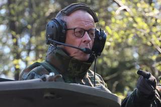 Merz confía en la fiabilidad de OTAN tras hablar Trump de retirada de tropas de Alemania