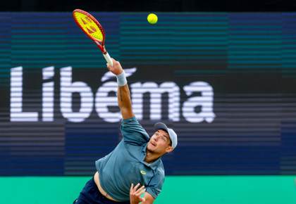 El polaco Majchrzak se consolida como la gran sorpresa y vence a De Miñaur en la final