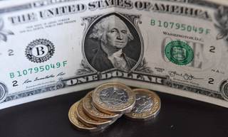 Peso mexicano cae 2,03 % ante dólar por aversión al riesgo por escalada en Medio Oriente