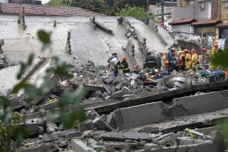 Dos muertos y cuatro desaparecidos al colapsar un edificio en construcción en São Paulo