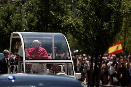 Francia elevó sus previsiones para la visita de León XIV tras el éxito de su viaje a España