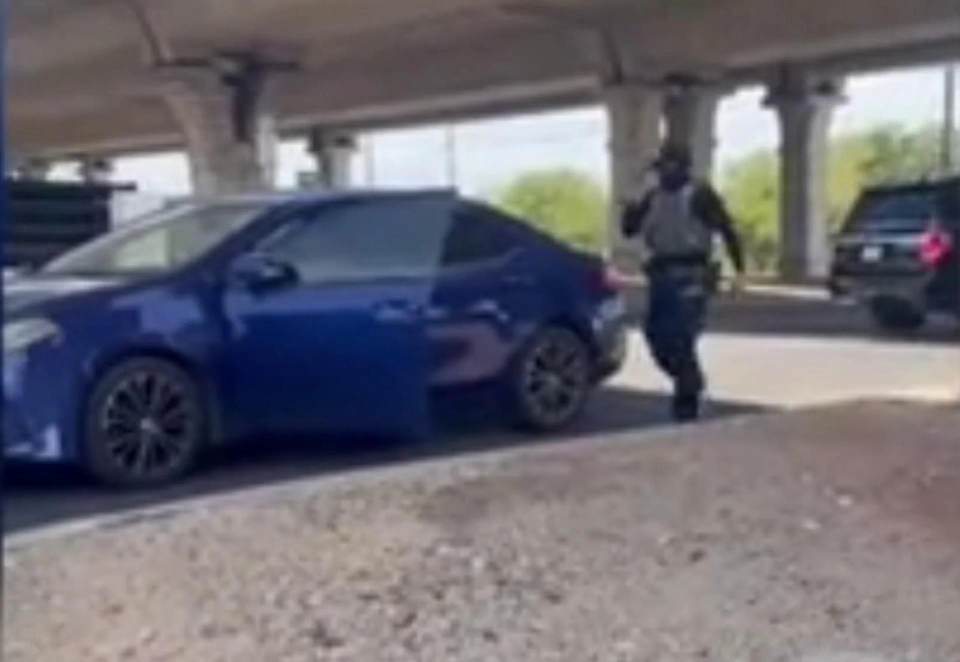 Migrante venezolano herido por disparos de ICE fue trasladado a un centro de detención